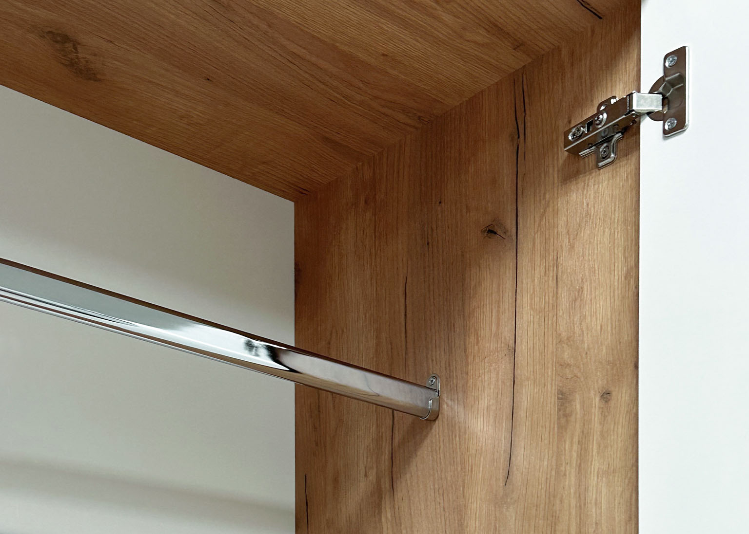 МС "Байкал" Шкаф трехстворчатый (с ящиками) (SAFE) Дуб Золотой/Белый матовый МР